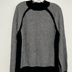 Liz Claiborne Women’s Black and White Sweater